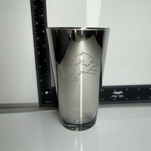 Detroit Lions 2015 Season Schedule NFL‎ Pint Glass Metallic Silver Etched Logo